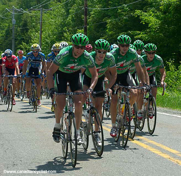 beauce03s2_7upchasing2